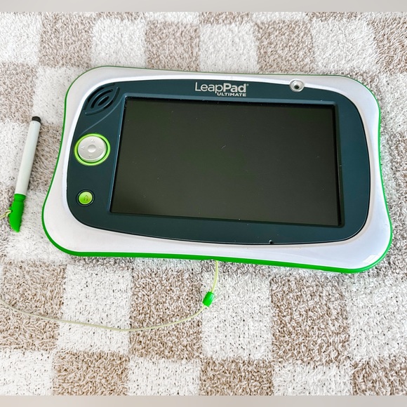 LeapFrog LeapPad Ultimate Ready School Tablet, Ages 3-6. - Picture 2 of 4